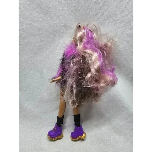 Monster High Clawdeen Wolf Doll G3 Reboot - Picture 8 of 9